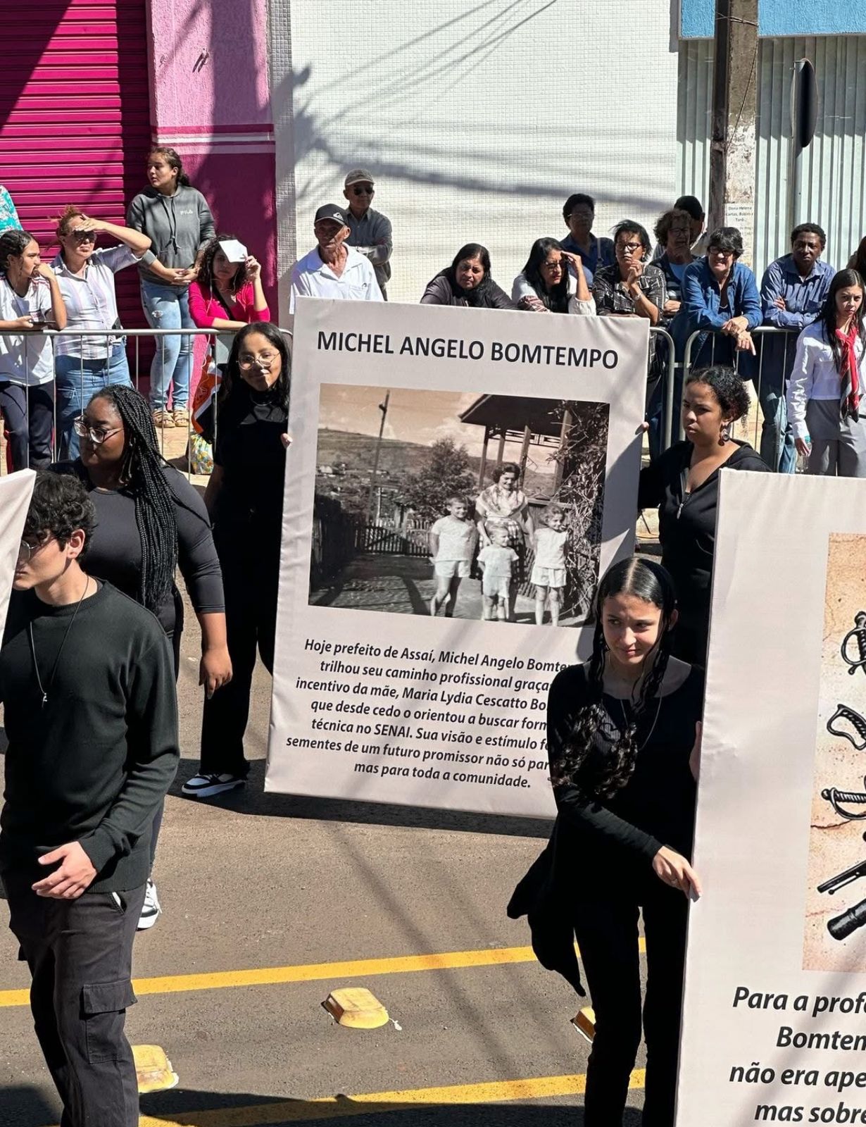 DESFILE DE 1º DE MAIO COMEMORA OS 93 ANOS DA CIDADE DE ASSAÍ COM HOMENAGENS, CULTURA E TRADIÇÕES!